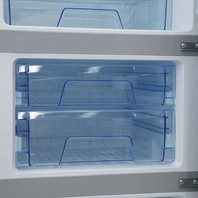 美的（Midea）BCD-236TGSMK 236升瓷白雅韵 自动制冰 人性化设计 抗寒高弹性门封 三门冰箱