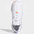 Adidas/阿迪达斯三叶草女子时尚低帮运动跑步鞋GV7760(白色 36)第4张高清大图