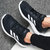 adidas/阿迪达斯黑白橡胶底网面散热运动男跑步鞋 B44880(黑色 45及以上)第2张高清大图