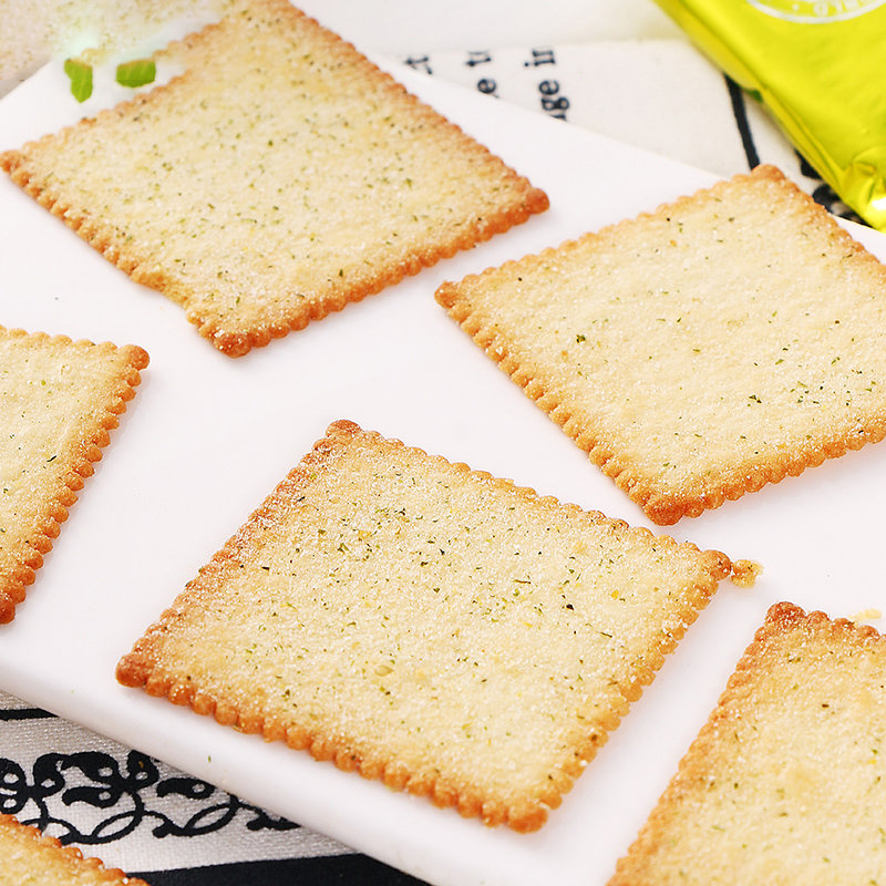 dobby薄脆饼干小包装代餐薄饼散装零食小吃网红休闲食品多口味80g薄饼