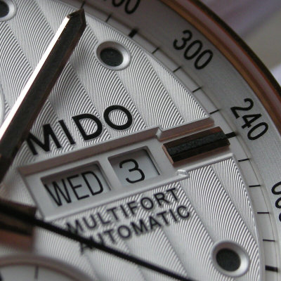 美度（MIDO）手表 舵手系列 男式机械表手表(黑壳黑面黑皮带)