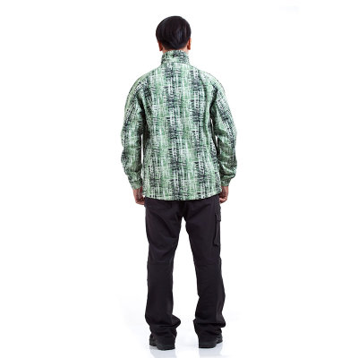 磐雾冲锋衣推荐：磐雾（pinewood）男款复合外套（绿色印花）