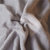 囍人坊 H法莱绒加厚保暖被套床单法兰绒珊瑚绒床上用品四件套2米1.8m床(银色粉底 1.8M)第4张高清大图