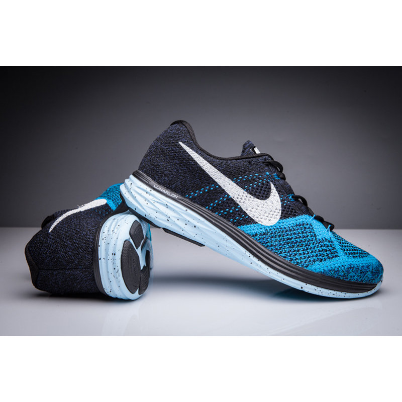 耐克nike revolution 登月3代跑步鞋男鞋女鞋情侣鞋 运动休闲鞋698181