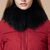鸭鸭冬装新款 可脱卸貉子毛领斗蓬式拼接羽绒服女短款女装B-2469(红色 170)第4张高清大图