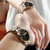欧美时（OMAYS）瑞士品质全自动机械女表潮流商务双日历女士手表休闲时尚夜光防水手表女腕表(橙色 钢带)第4张高清大图