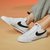Nike耐克男鞋子 春季新款复古时尚耐磨轻便板鞋透气低帮休闲鞋运动鞋CW6539-101(白色 44.5)第5张高清大图